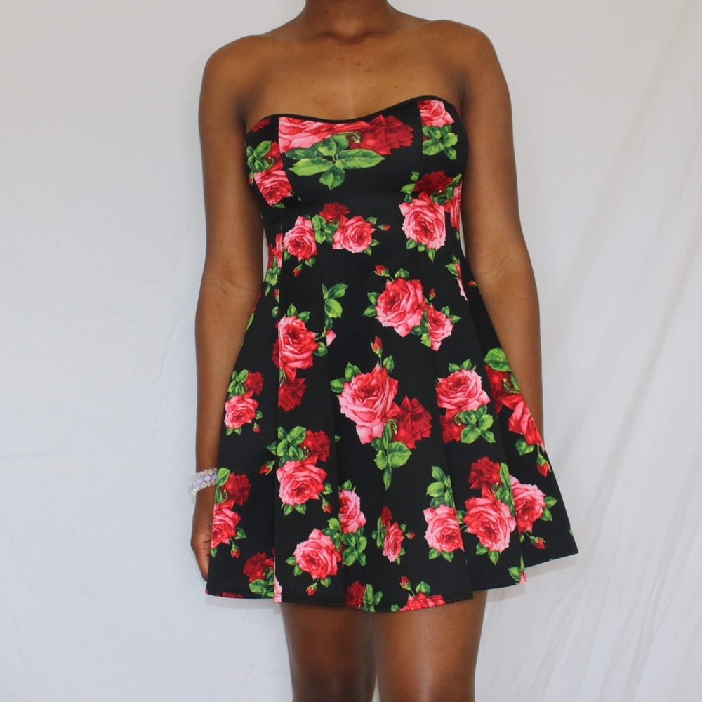 Cute strapless black floral dress